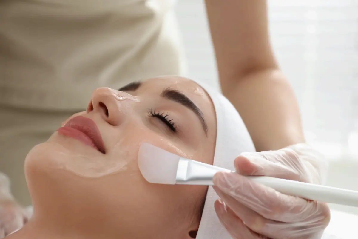 Chemical Peeling Bojongsoang Bandung - Klinik Tivaza Light Bojongsoang